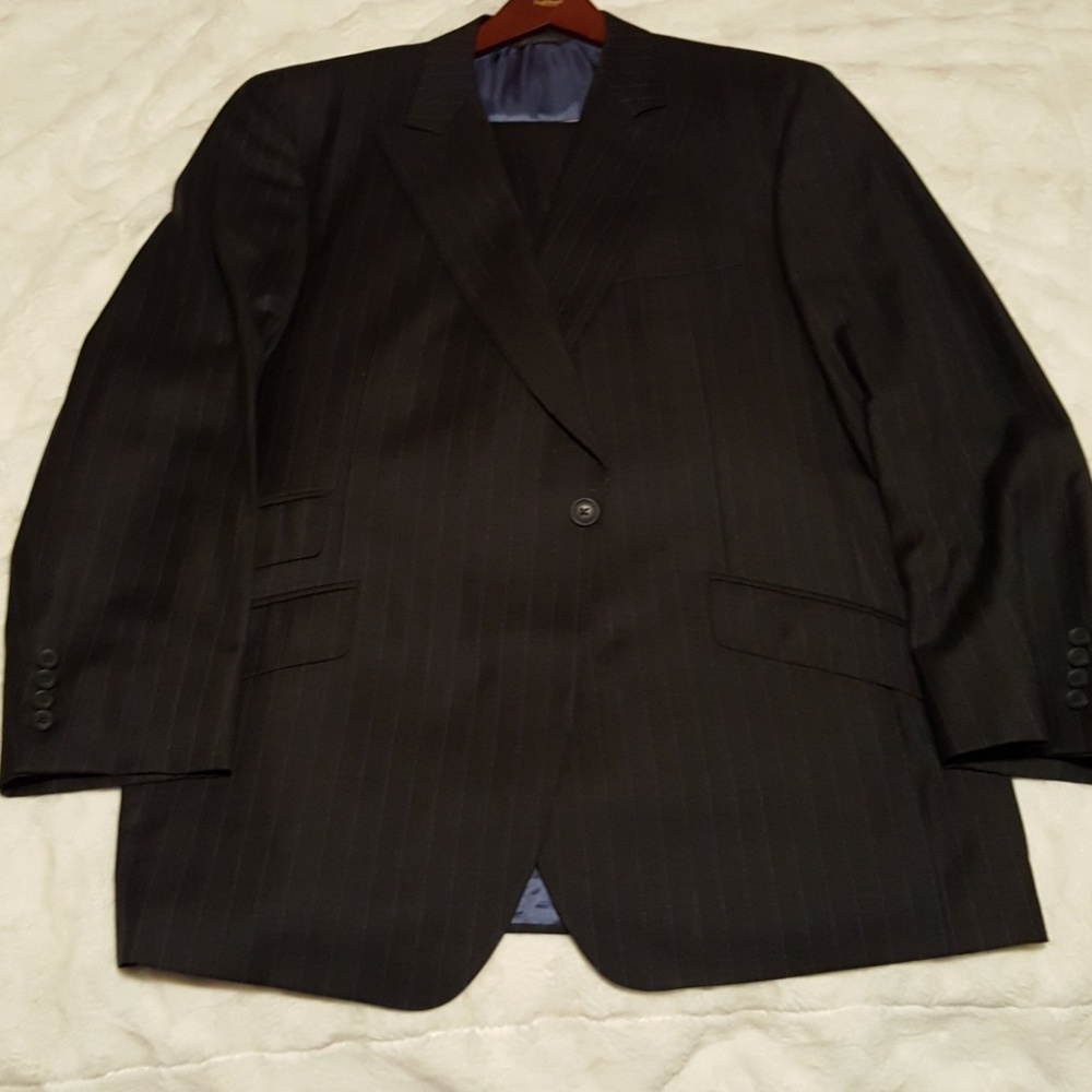 Navy light blue strip1 botton suit with back vents